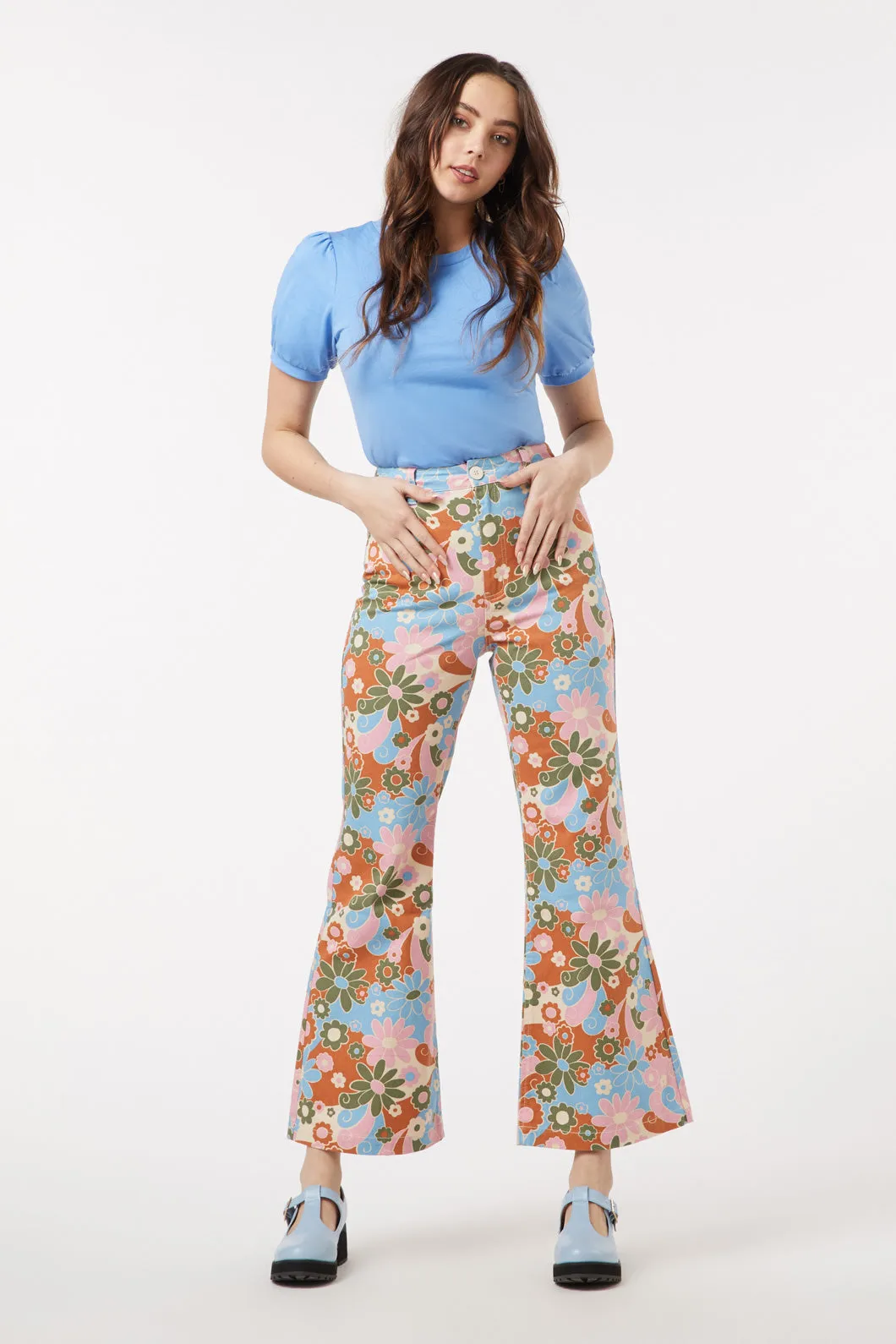60 S Donna Flare Jean