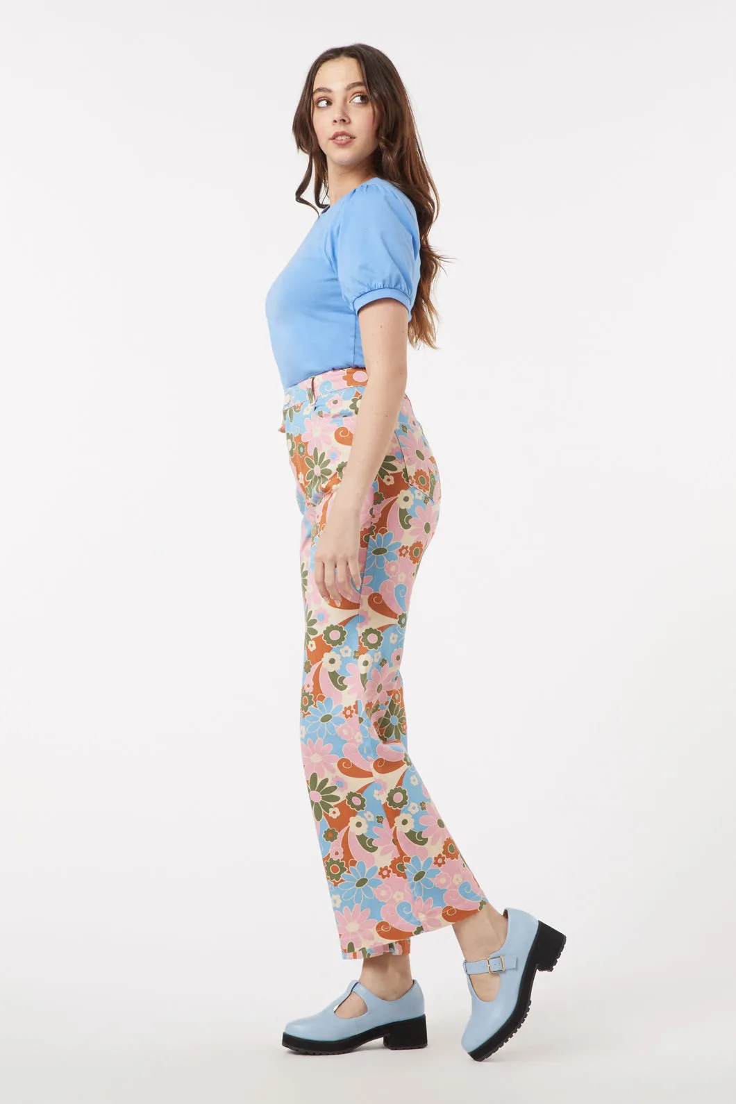 60 S Donna Flare Jean
